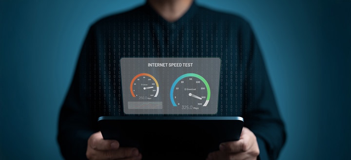 1Gbpsの速さはどれくらい？インターネットの快適な利用に必要な速度をわかりやすく解説