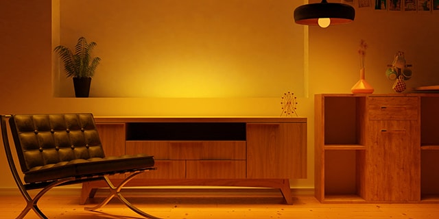 北欧風の照明であたたかみのある部屋に