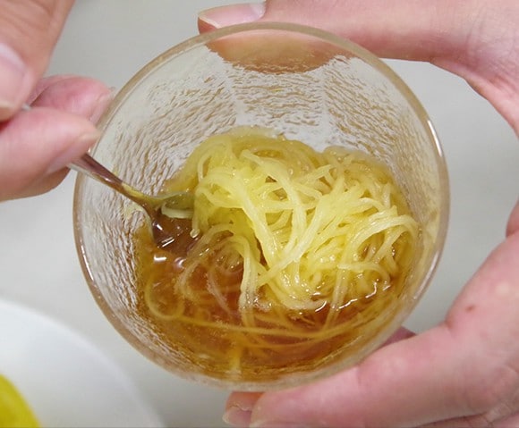 めんつゆにつかる姿はまさにそうめん!