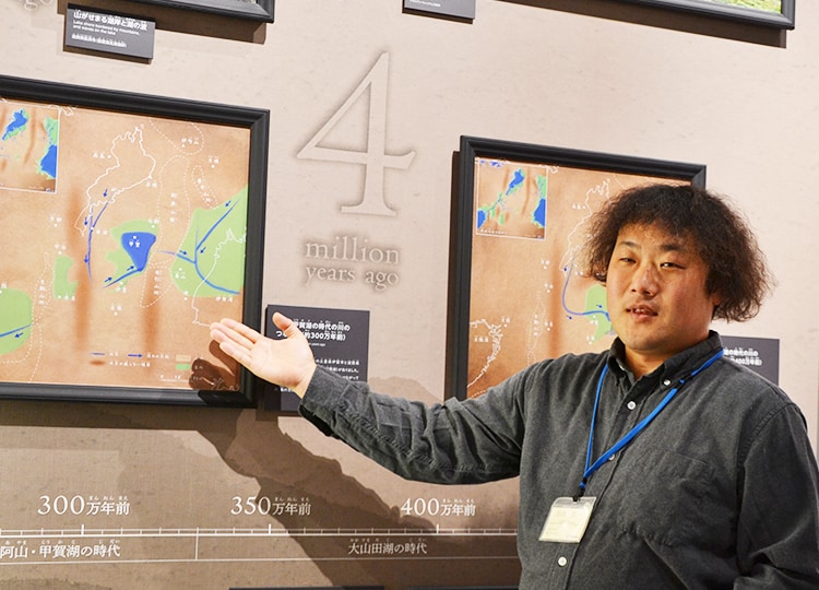 400万年の間に琵琶湖がどのように変化してきたのかが展示されています