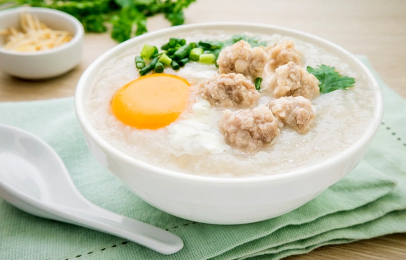 お米をトロトロになるまでじっくり煮込んだ「ジョーク」。消化もよく優しい味つけで、朝ごはんにぴったり！