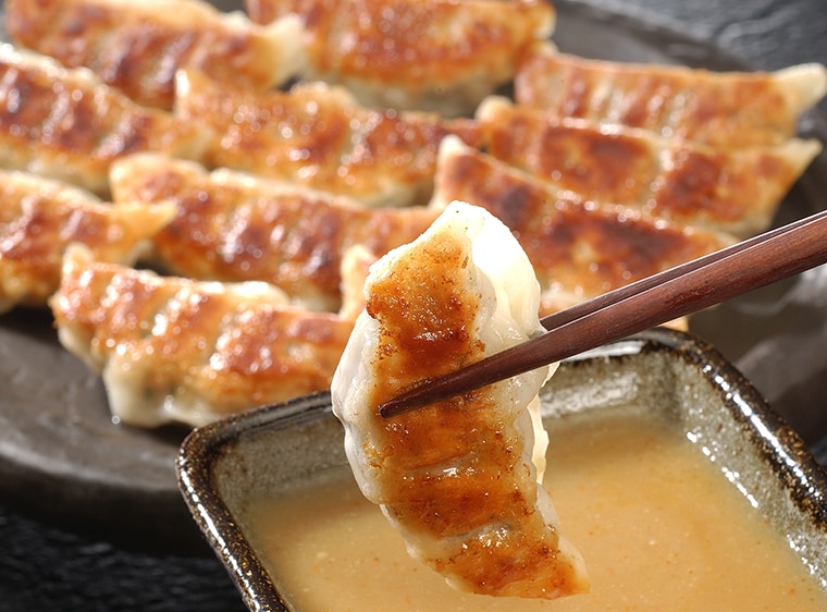お肉が本来持つ旨みをしっかり味わえる餃子。