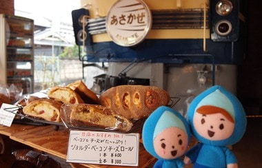 パン屋の中に機関車があるのはなぜ！？
