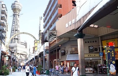 新世界の下駄屋のおっちゃんは、実はジャズの敏腕プロデューサー！