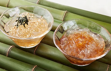 黒蜜？それとも酢じょうゆ？東西で異なるところてんの食べ方