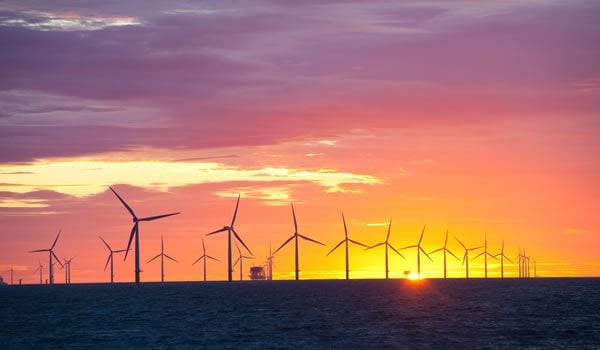 海に囲まれる国・イギリス 洋上風力発電で世界をリード